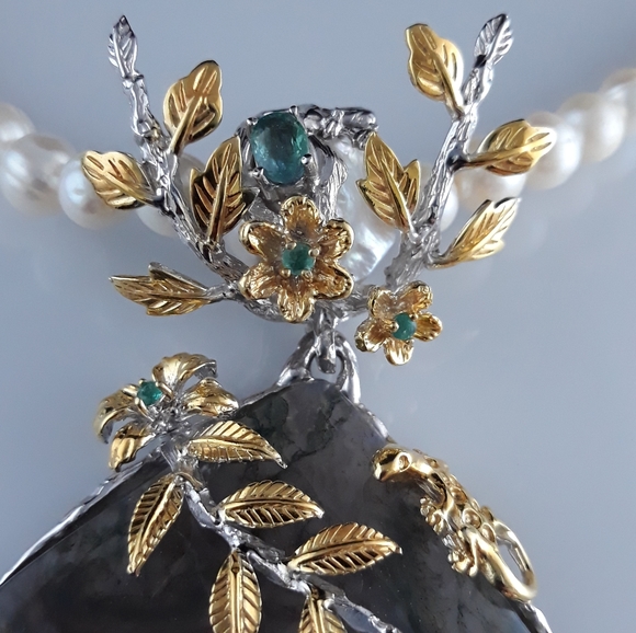 Handcrated Moss Agate and Pearl Floral Necklace - Picture 10 of 16